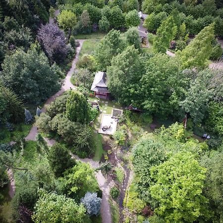Hotel Dom W Starym Parku Biskupice  Esterno foto